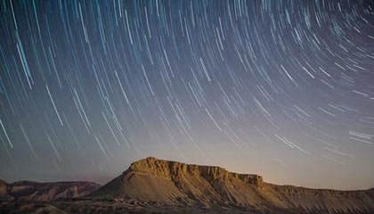 乐鱼体育官方网站-老特拉福德球迷唱“卡塞米罗再待一年吧”，球员妻子致谢